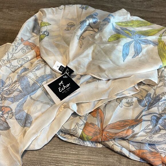 Echo Design Wildflower Maxi Ruana (Whitecap) - Picture 2 of 2